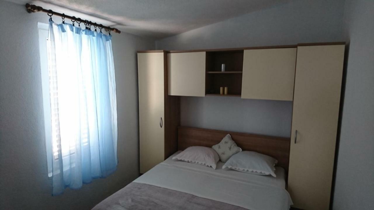Apartmani Kocka Primošten Exterior foto