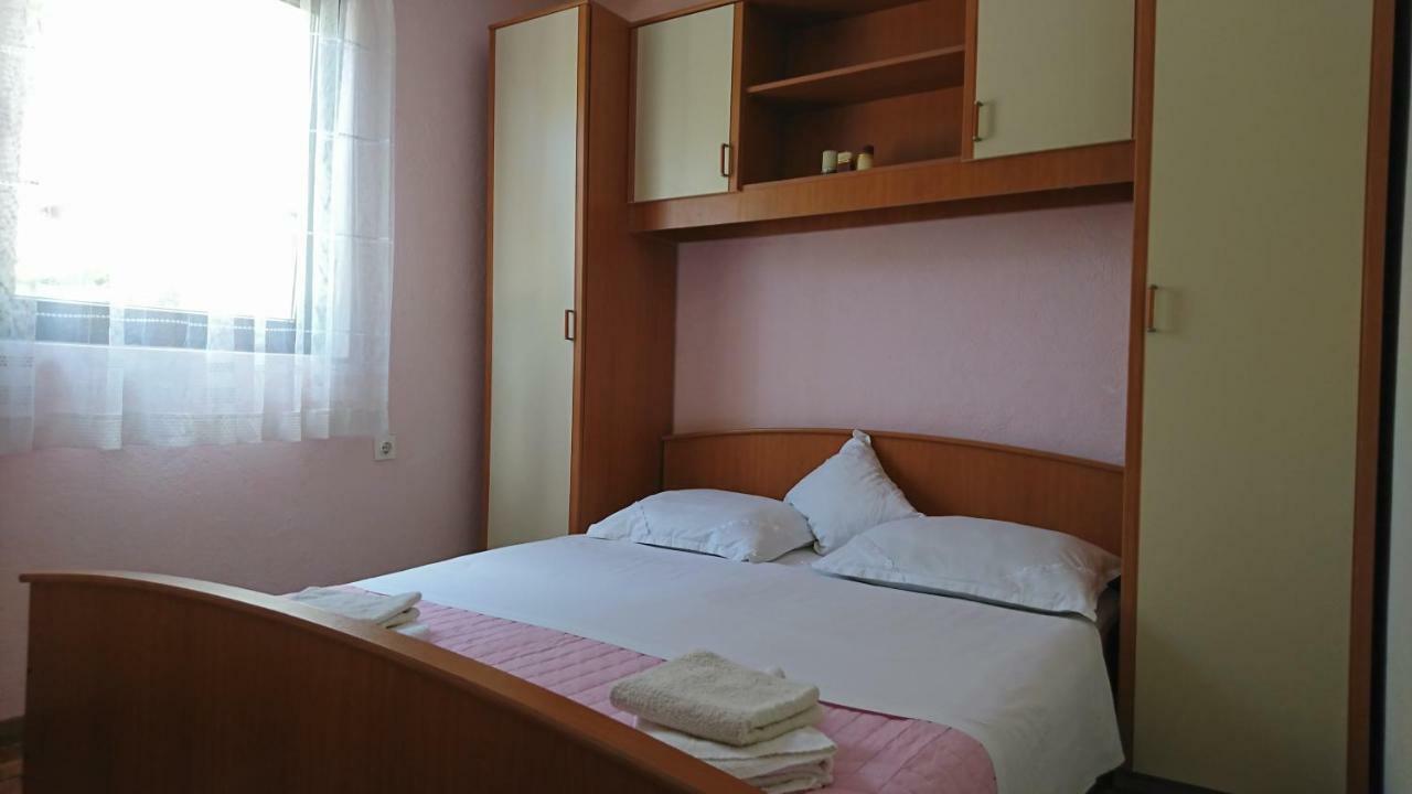 Apartmani Kocka Primošten Exterior foto